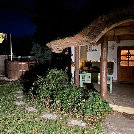 Nadfedeles Haziko Semesterbostad *