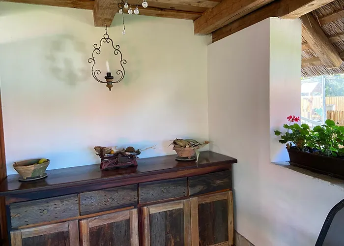 Nadfedeles Haziko בית נופש *